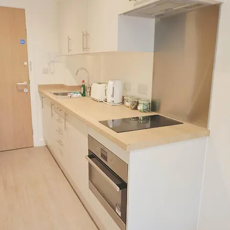 Apartment Newly Build Centre Redcross Village 309 *